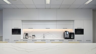 Kuchyňská deska - Technistone - firemní prostory Praha Kuchyňská deska - Technistone - firemní prostory Praha